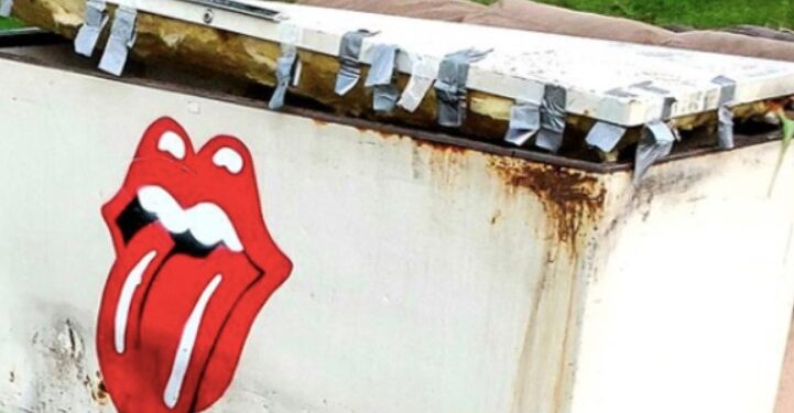 Семейни тайни: хората разказват… Семейни тайни: хората разказват…