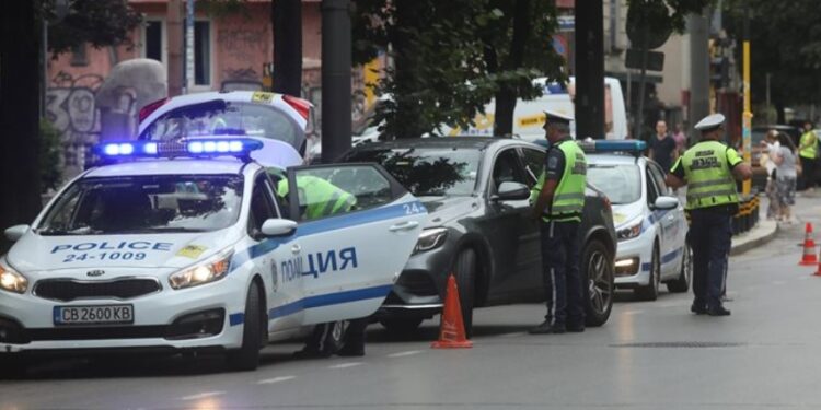 Шофьор погубил дете и с още 84 нарушения отново е зад волана, каква работа има там?! Шофьор погубил дете и с още 84 нарушения отново е зад волана, каква работа има там?!