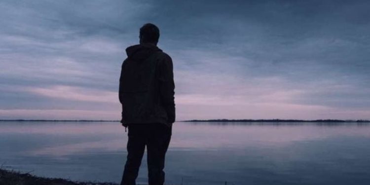 Положителна самота: 8 начина да намерите щастие, дори когато се чувствате самотни