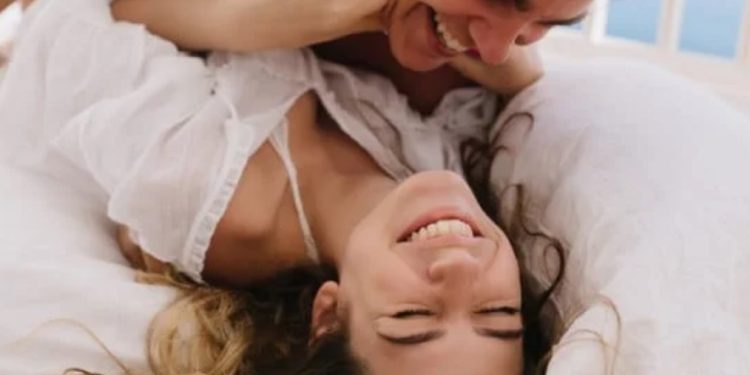 9 навика преди лягане, които укрепват връзката ви 9 навика преди лягане, които укрепват връзката ви