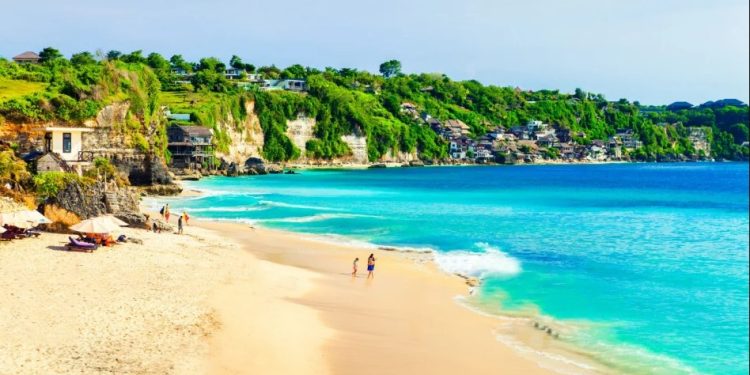 27 годишна туристка отиде на Бали, на 5-тия ден се почувства зле и се прибра в родината с нещо ужасно