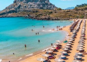 Южната ни съседка Гърция пусна дронове по плажовете си