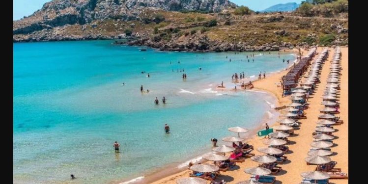 Южната ни съседка Гърция пусна дронове по плажовете си