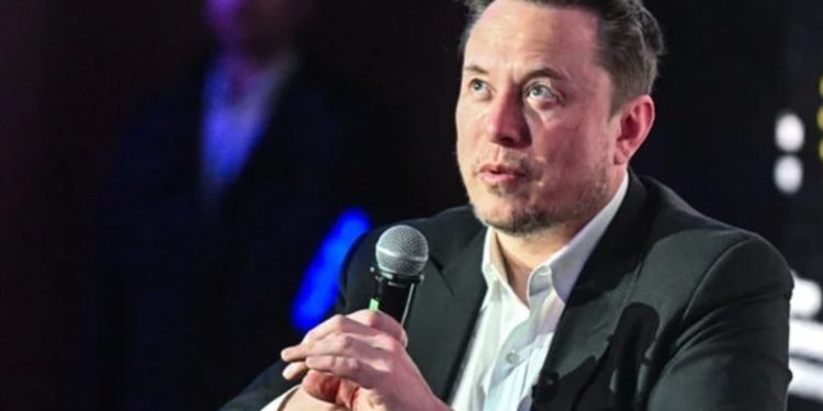 Илон Мъск препоръча 11 исторически аудиокниги, които следва всеки да прочете