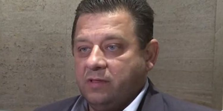 Полковник Николай Марков от Величие СКАНДАЛИЗИРА: Ивелин Михайлов заключи депутати в хамбар, призовава за моята ликвидация