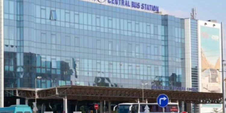 Мъж изуми всички като сподели, колко струва 1 брой сандвич на автогара София – мнозина са в шок Мъж изуми всички като сподели, колко струва 1 брой сандвич на автогара София – мнозина са в шок