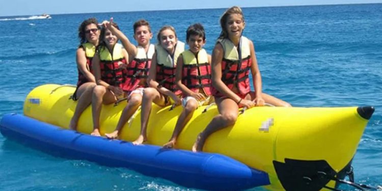 Евтиния или? Достъпни ли са тази година атракционите по морето за всички? 30 лева и яхваш банана за 10 минути