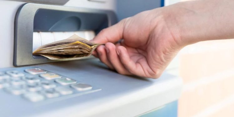 Банка ДСК излезе с официално изявление за случващото се с парите на клиентите си