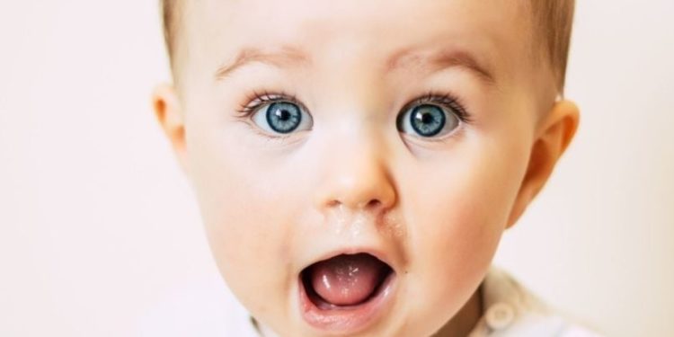 Как правилно да отбиете дете от биберон: съвет от невролог