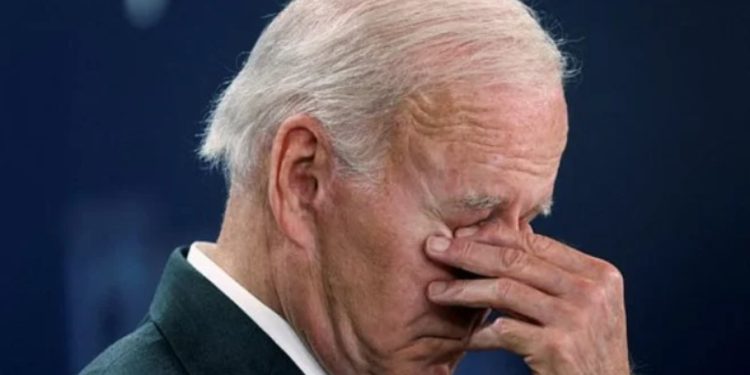 Двама от най-близките съветници на Джо Байдън са го убедили да напусне президентската надпревара