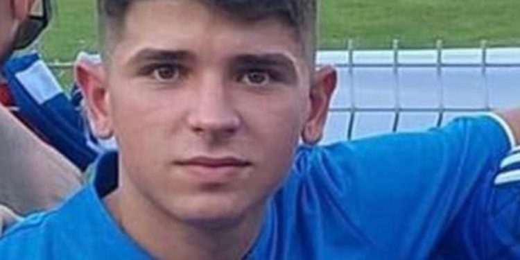 Тежко остава състоянието на 19 годишния доброволец