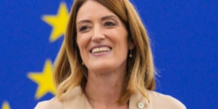 Роберта Мецола е преизбрана за председател на Европейския парламент Роберта Мецола е преизбрана за председател на Европейския парламент