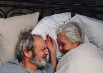 Засяга 90% от хората: поведение на сън, което може да е предупредителен знак за деменция