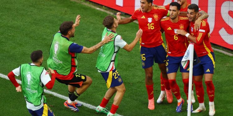 Испания победи домакина Германия с 2:1 в продълженията Испания победи домакина Германия с 2:1 в продълженията