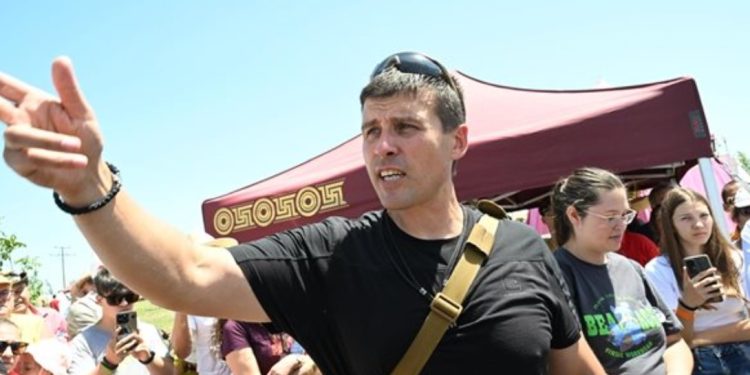 Идеологът на партия „Величие“ Ивелин Михайлов ще се кандидатира за депутат на идните избори