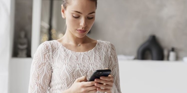 Искрено и лично: Изпратих съобщение на грешния човек, но нещата се развиха прилично добре Искрено и лично: Изпратих съобщение на грешния човек, но нещата се развиха прилично добре