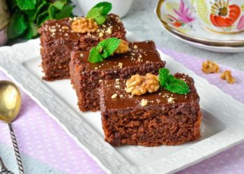 Сочен какаов десерт, с който глезя моето семейство