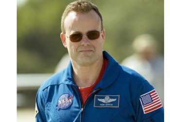 Астронавтът, прекарал 178 дни в космоса, проговори за „лъжата“, която осъзнал, когато видял Земята