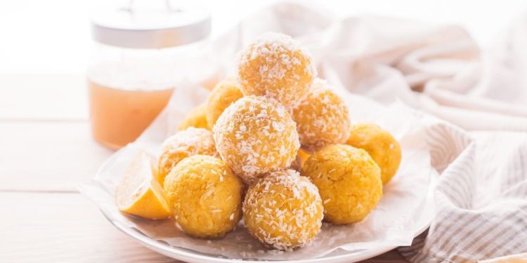 Всички домакини полудяха по тези здравословни лимонени топки, стават бързо и са много вкусни Всички домакини полудяха по тези здравословни лимонени топки, стават бързо и са много вкусни