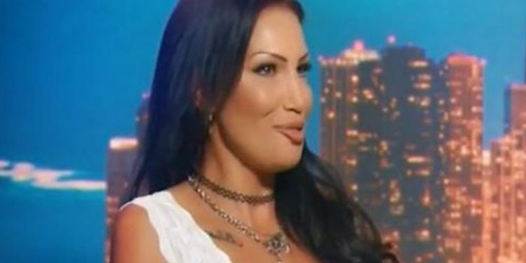 Чалга иконата Мая си купи имот в Америка Чалга иконата Мая си купи имот в Америка