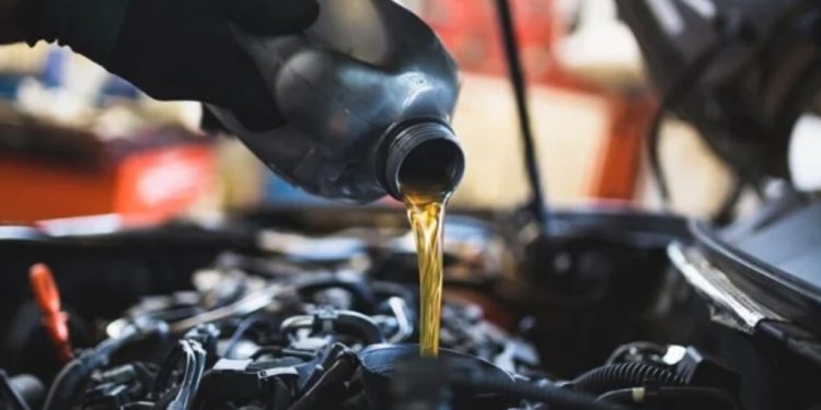 Често повишеният разход на масло по колата идва от 5 грешки на шофьорите
