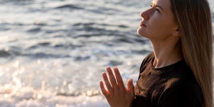 Молитва, която трябва да се казва всеки четвъртък, за да донесе просперитет в дома Молитва, която трябва да се казва всеки четвъртък, за да донесе просперитет в дома