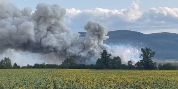 49-годишен мъж си отиде заради експлозиите в складовете за фойерверки