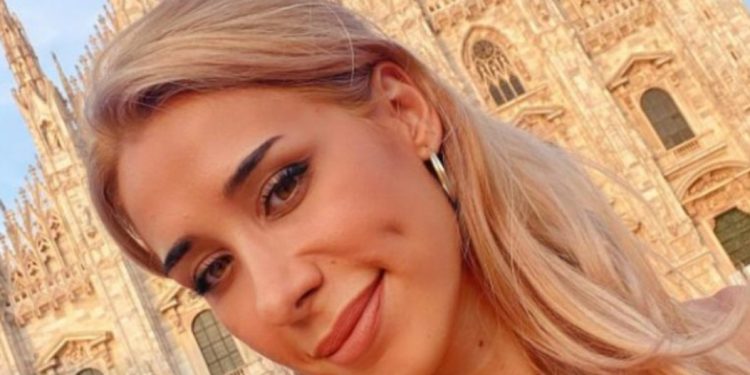 Финалистката от „Ергенът 3“ Надежда показа сина си (Снимка)