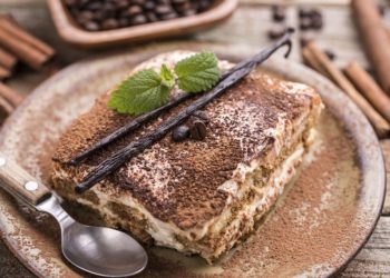 Нискокалорично тирамису за ден и нощ (Рецепта)