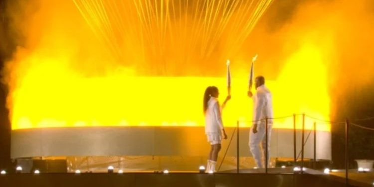 Какво замени олимпийския огън в Париж: нови технологии