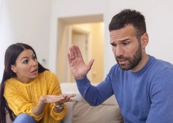 Искрено: Докато не стана тази ситуация, фразата половинката ми не ме пуска да изляза беше синоним на не ми се излиза