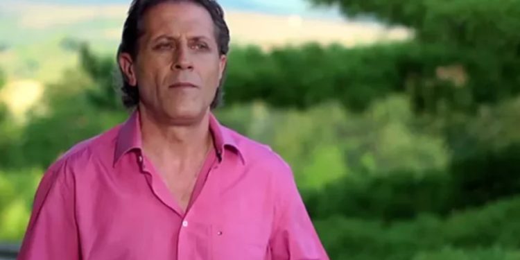 Бащата на култовата песен „Радка Пиратка“ откри любовта и на 60 и сключи брак с рибарка