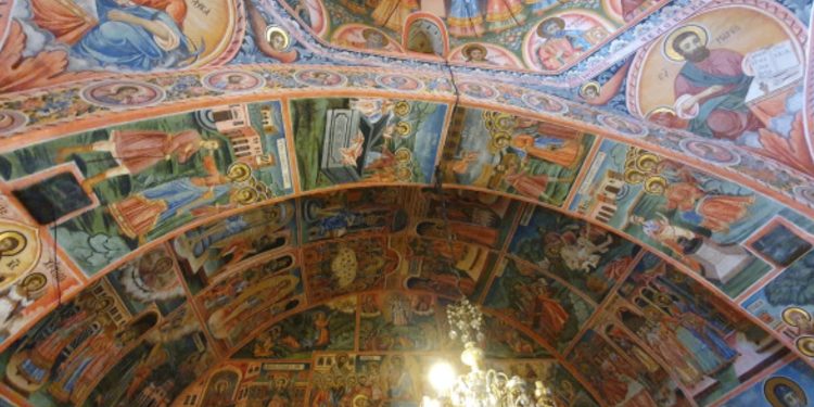 Днес е голям църковен празник, ето и кои именици трябва да почерпят, да са ни честити: