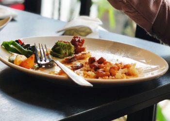 Разширените вени са „рядкост“ в страни, където се спазват прости диетични правила