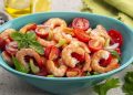 За мен и моето семейство: салата със скариди, авокадо и домати (Рецепта)