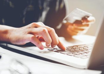 Не си играе на дребно: счетоводител отива на съд за присвояване на огромна сума пари