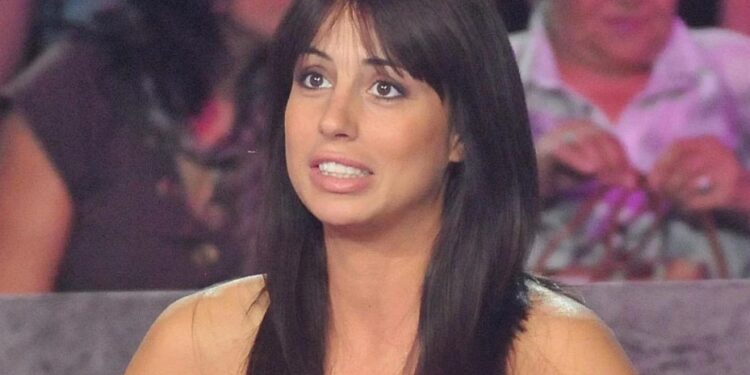 Участичката от „Биг Брадър“ Зара показа рожбата си (Снимки)