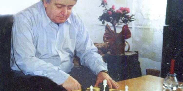 Нашия свят напусна велик шахматист, накрая един несравним гений остана забравен и беден… Нашия свят напусна велик шахматист, накрая един несравним гений остана забравен и беден…