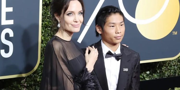 Дори след катастрофата синът на Брад Пит не иска да комуникира с него