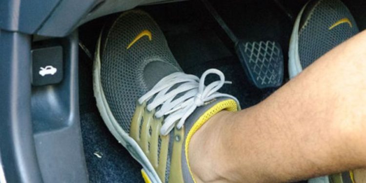 Признаци по които ще разбрете, че съединителят на автомобила е повреден Признаци по които ще разбрете, че съединителят на автомобила е повреден