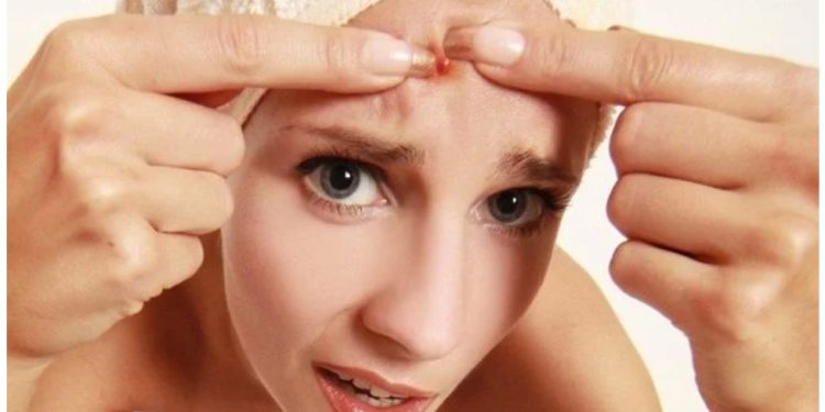 Основните грешки в красотата, които ускоряват процеса на стареене на кожата