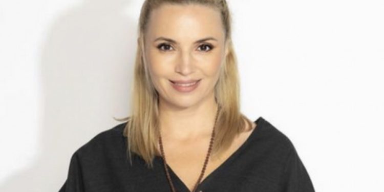 Бившата тв водеща Ирина Тенчева с драстична промяна (СНИМКИ) Бившата тв водеща Ирина Тенчева с драстична промяна (СНИМКИ)