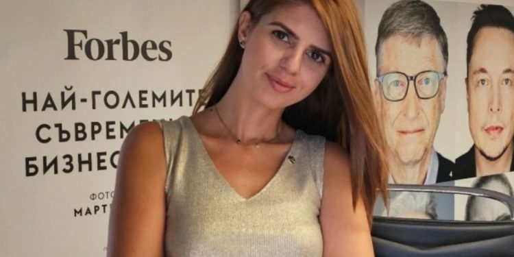 В социалните мрежи журналистка от bTV се похвали, че сменя работното си място В социалните мрежи журналистка от bTV се похвали, че сменя работното си място