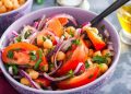 Без месо и гостите винаги я хапват първа: „Медена“салата от вкусни продукти Без месо и гостите винаги я хапват първа: „Медена“салата от вкусни продукти