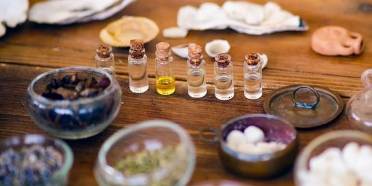 Парфюмът на известния римски император Юлий Цезар е пресъздаден – ще може да бъде закупен