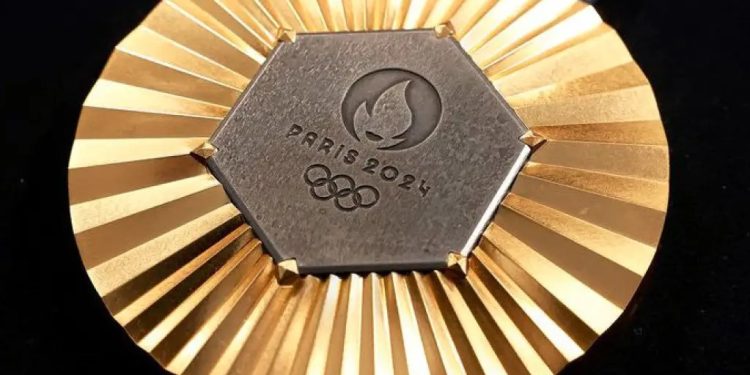 В Париж на олимпиадата наше момиче спечели злато, но с друга страна В Париж на олимпиадата наше момиче спечели злато, но с друга страна