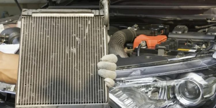 Ако забележите този симптом, това означава, че охладителната система на автомобила скоро ще се повреди