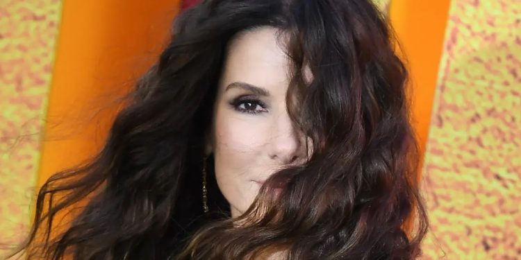 След дълга почивка актрисата Сандра Бълок се завръща отново в Холивуд След дълга почивка актрисата Сандра Бълок се завръща отново в Холивуд