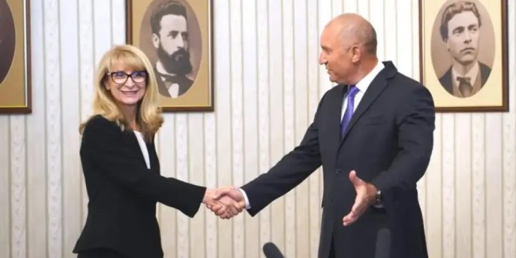 Горица Грънчарова представи служебното правителство Горица Грънчарова представи служебното правителство