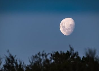 Предстоящата августовска СУПЕРЛУНА ще постави началото на 4 месеца лунни зрелища